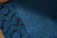 Load image into Gallery viewer, Box coppia asciugamani in bamboo ricamati GRECA