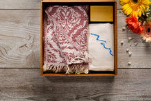 Load image into Gallery viewer, Beauty box barocco dark reddish