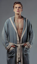 Lade das Bild in den Galerie-Viewer, Blauer und roter Bade-und Morgenmantel