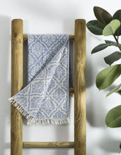 Load image into Gallery viewer, Beauty box barocco light blue