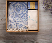 Load image into Gallery viewer, Beauty box barocco light blue