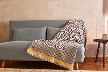 Lade das Bild in den Galerie-Viewer, Baumwolldecke aus Jacquard mit stilvollem Augenmotiv
