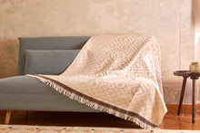 Lade das Bild in den Galerie-Viewer, Baumwolldecke aus Jacquard mit stilvollem Augenmotiv

