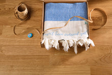Load image into Gallery viewer, Idea regalo telo boho hikmet blu royal
