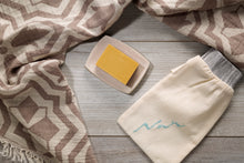 Load image into Gallery viewer, Beauty box tulip taupe
