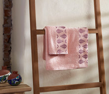 Carica l&#39;immagine nel visualizzatore di Gallery, Box coppia asciugamani in bamboo ricamati SPIGA ROSA
